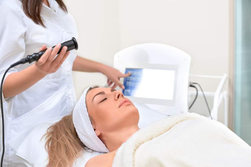 Artículo de Indiba facial: radiofrecuencia avanzada para reafirmar y revitalizar la piel