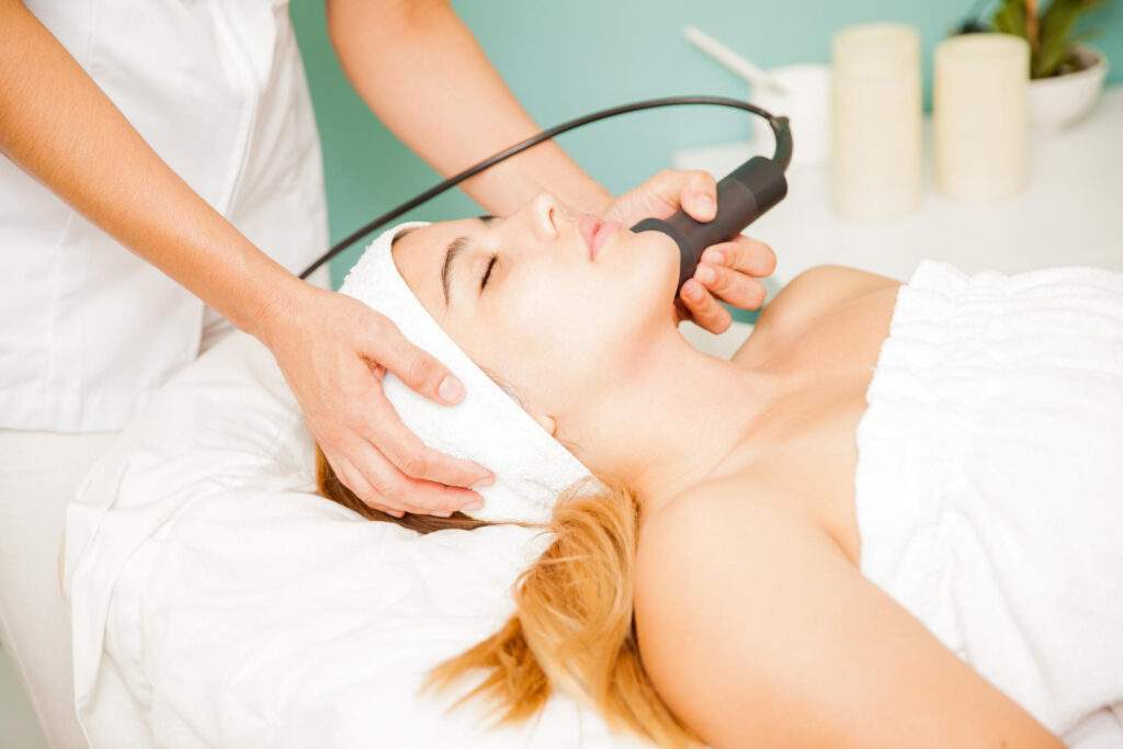 Artículo de Indiba facial: radiofrecuencia avanzada para reafirmar y revitalizar la piel